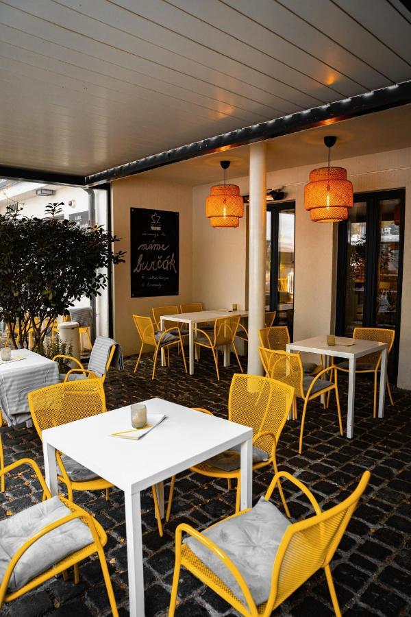 Street Food Possonium Apartments Bratislava Exterior photo