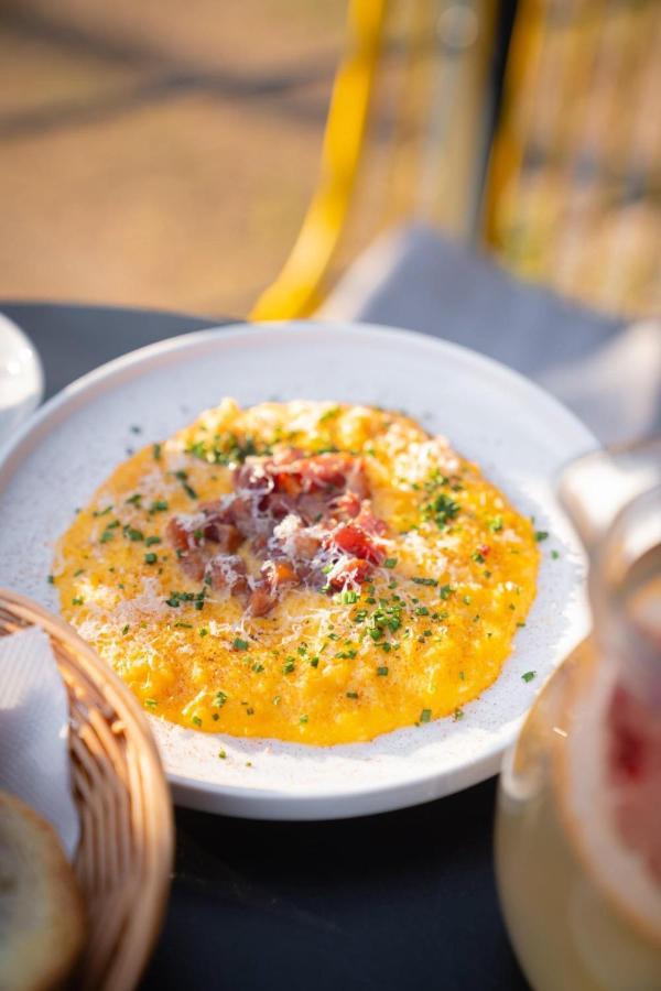 Street Food Possonium Apartments Bratislava Exterior photo