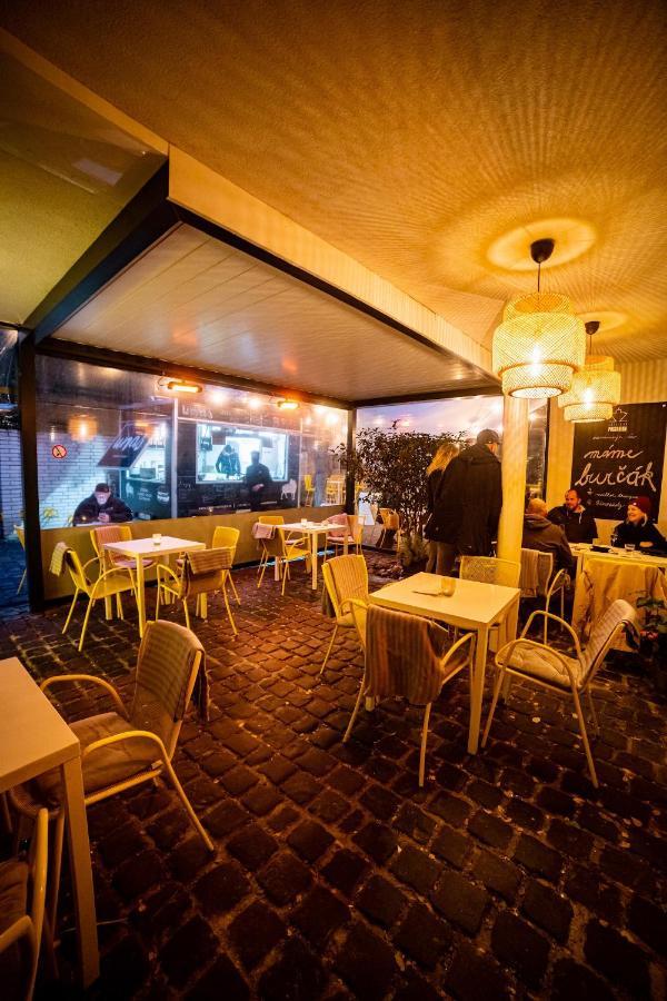 Street Food Possonium Apartments Bratislava Exterior photo