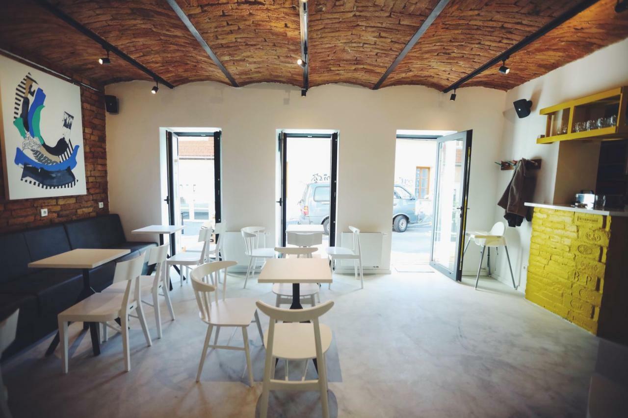 Street Food Possonium Apartments Bratislava Exterior photo