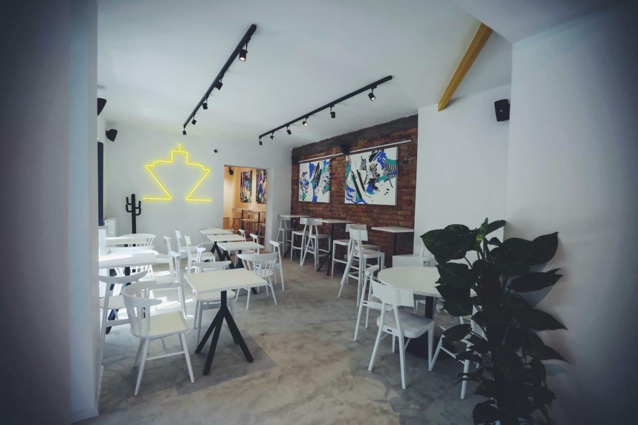 Street Food Possonium Apartments Bratislava Exterior photo