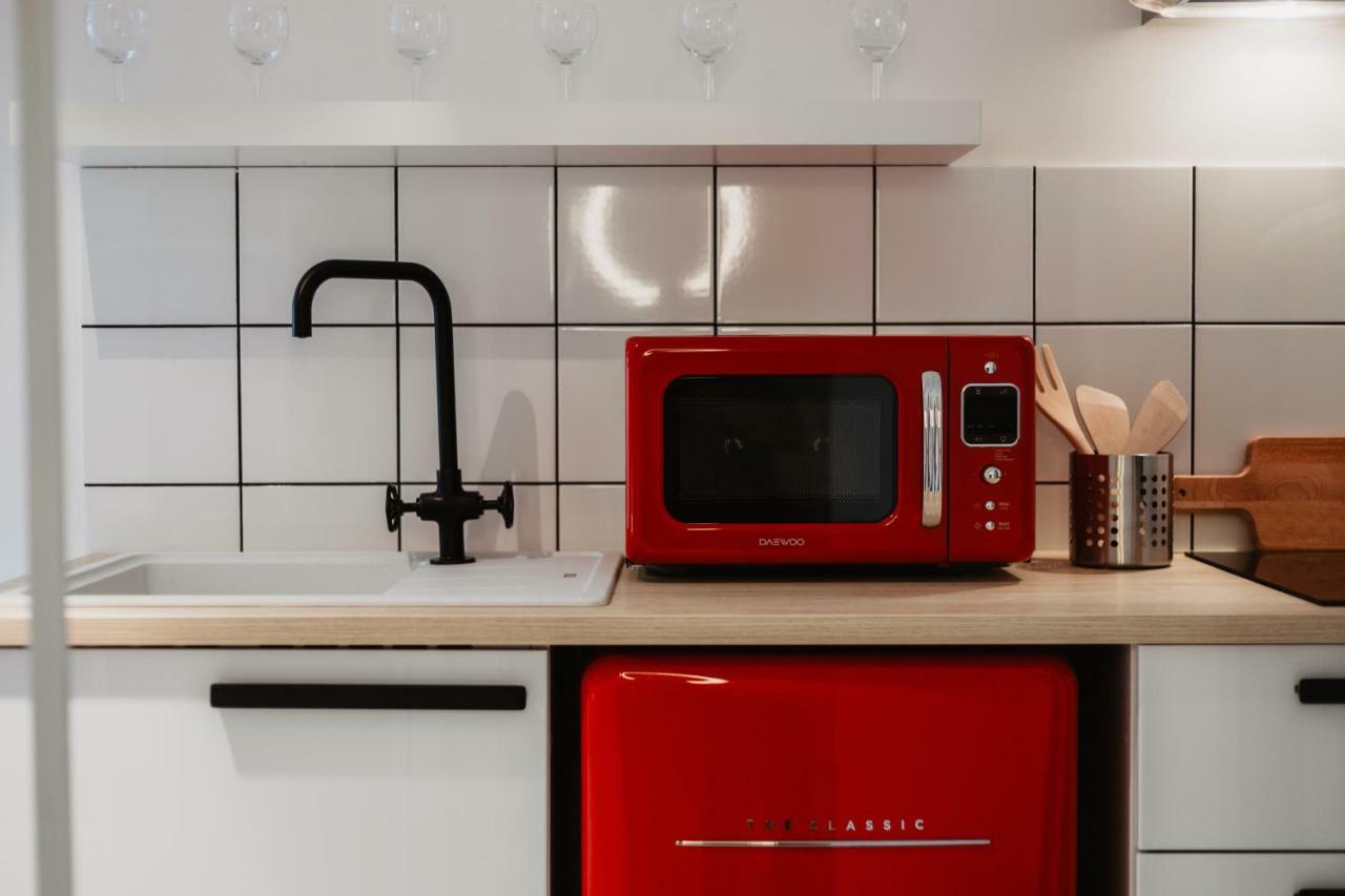 Street Food Possonium Apartments Bratislava Exterior photo